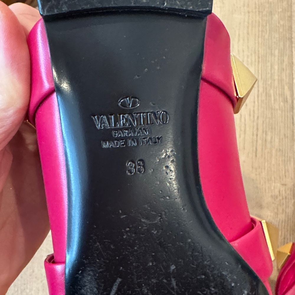 Valentino Women's Fuchsia and Gold Roman Studded Mules Slides - Picture 7 of 8